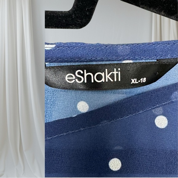 212 - ESHAKTI TOP Size 18 - Picture 9 of 16